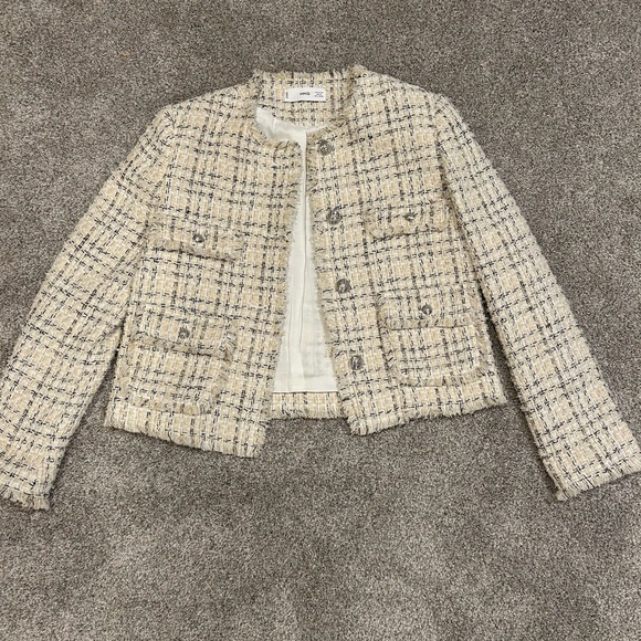 Womens Cream Tweed Jacket, Size Medium, like new! - Picture 2 of 8